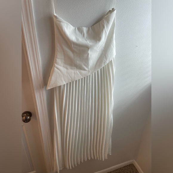 Commense White dress - Picture 2 of 3